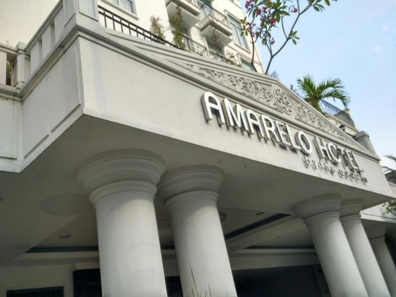 Amarelo Hotel Solo Esterno foto