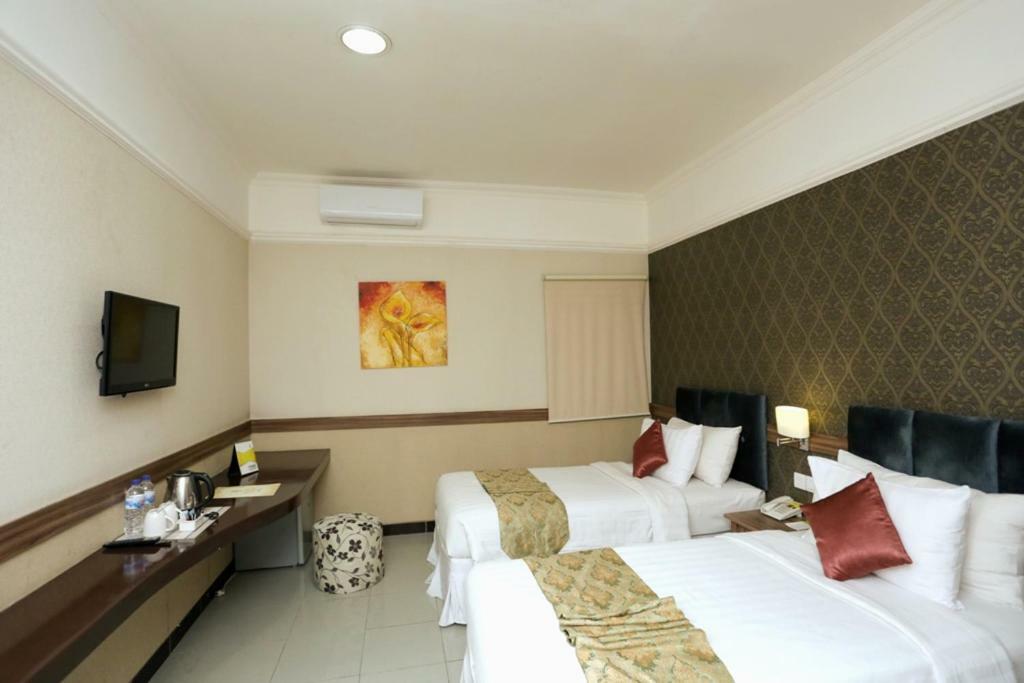 Amarelo Hotel Solo Esterno foto